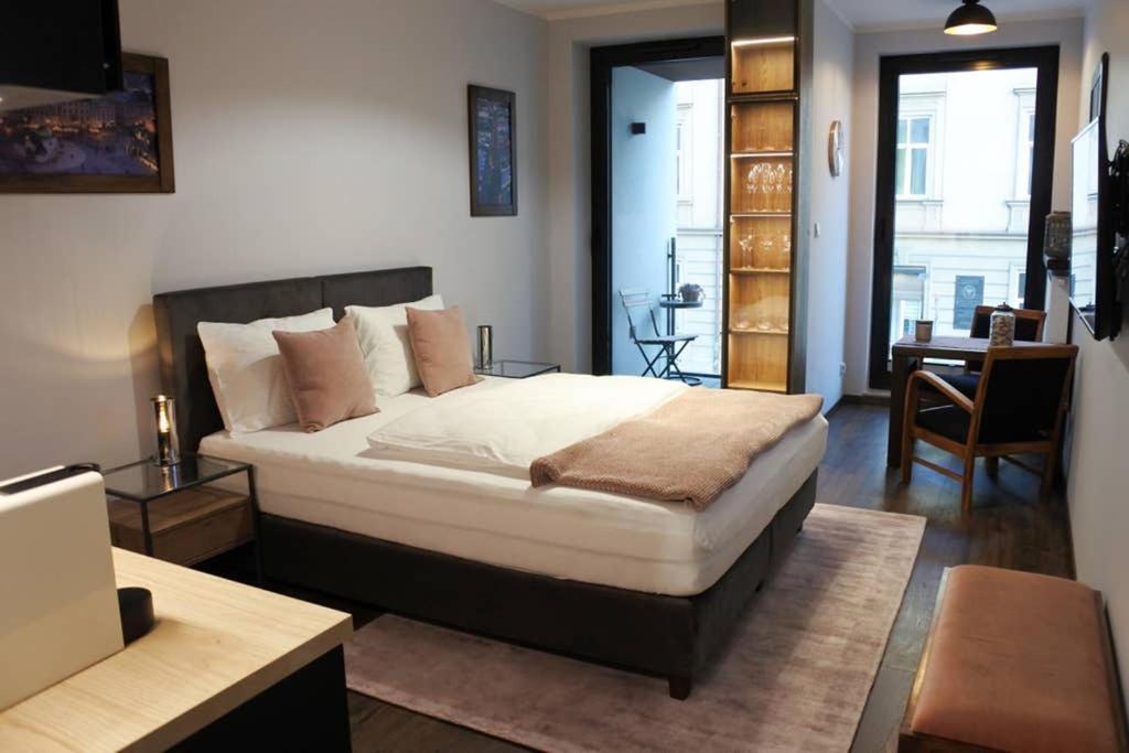Boutique 109 - Old City, Luxury Apt. With A Garage Krakau Exterior foto